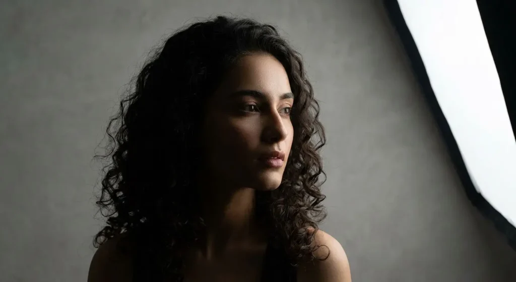 short lighting technique portrait studio setup narrow face illumination Lahore