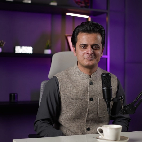 Delenzo Studio for podcast ,video and photo studio